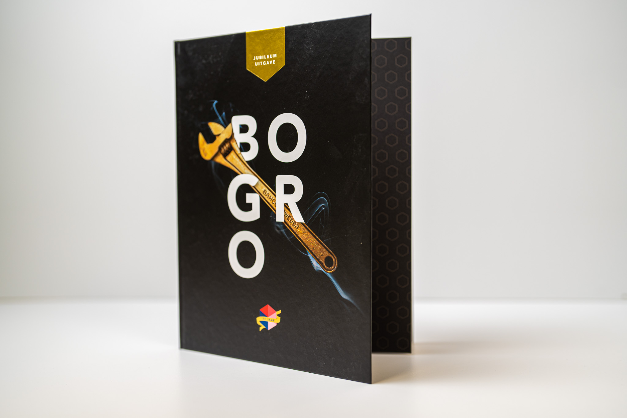 Bogro Jubileumboek deMediagraaf Portfolio Socialmedia FINAL 1